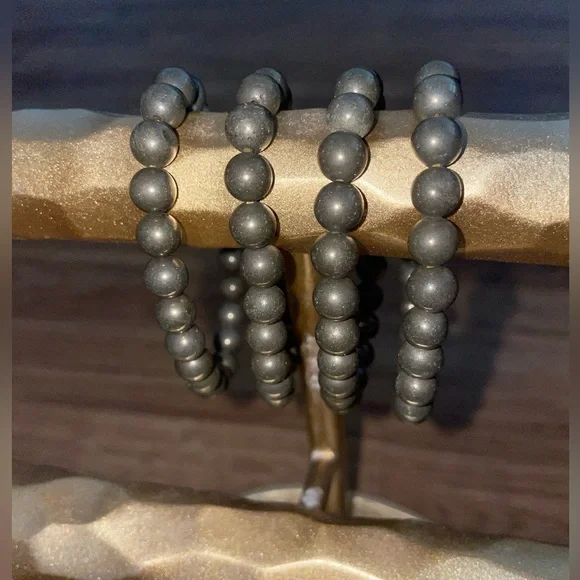 Pyrite 8mm bracelet - Picture 2 of 3